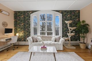 4 Mount Vernon St 3, Haverhill, MA 01830