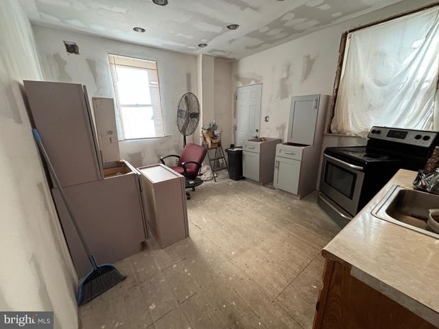 1138 S 54TH ST, Philadelphia, PA 19143