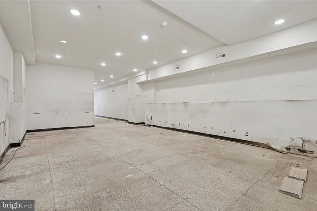 826-00 N BROAD ST, Philadelphia, PA 19130