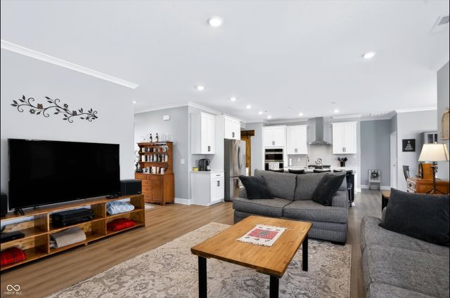 5054 Foxley Park Lane, Avon, IN 46123