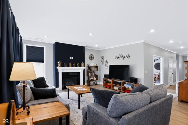 5054 Foxley Park Lane, Avon, IN 46123
