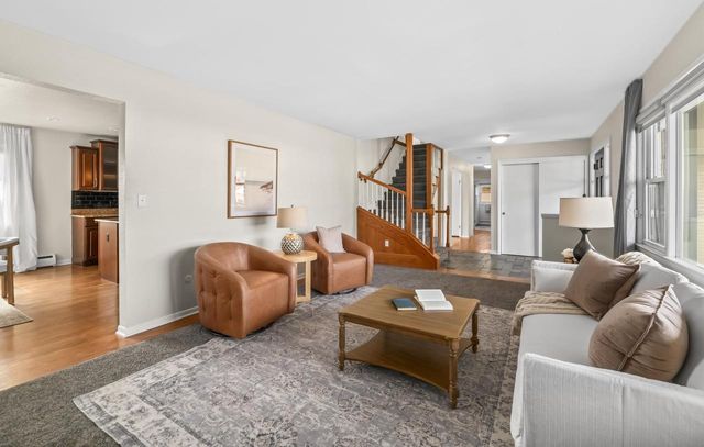 10311 W Ruby AVENUE, Wauwatosa, WI 53225