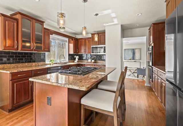 10311 W Ruby AVENUE, Wauwatosa, WI 53225