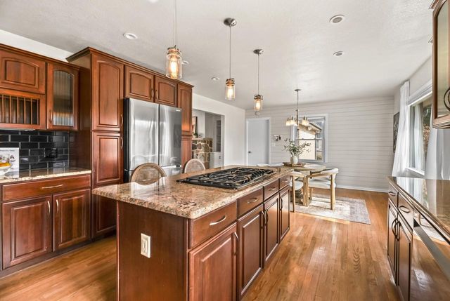 10311 W Ruby AVENUE, Wauwatosa, WI 53225