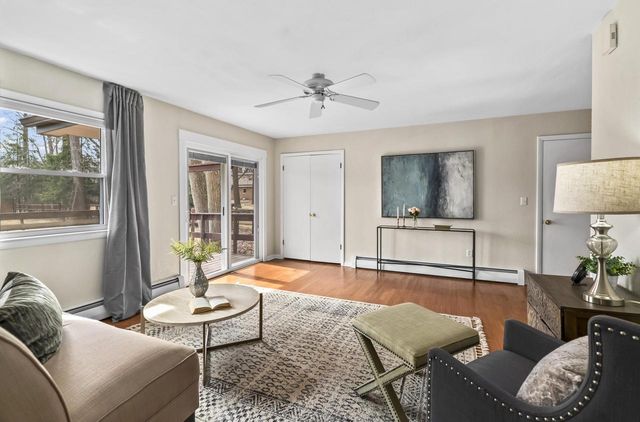 10311 W Ruby AVENUE, Wauwatosa, WI 53225