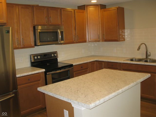 12651 Republic Drive, Fishers, IN 46037