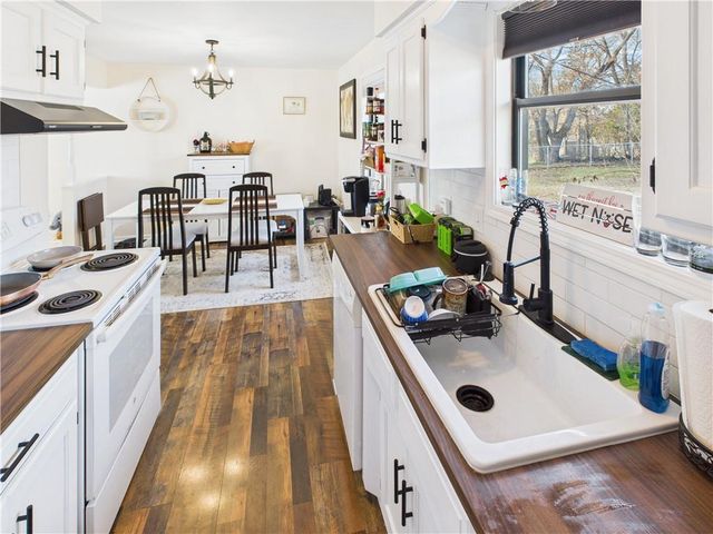 1009 Walnut Lane, Warrensburg, MO 64093