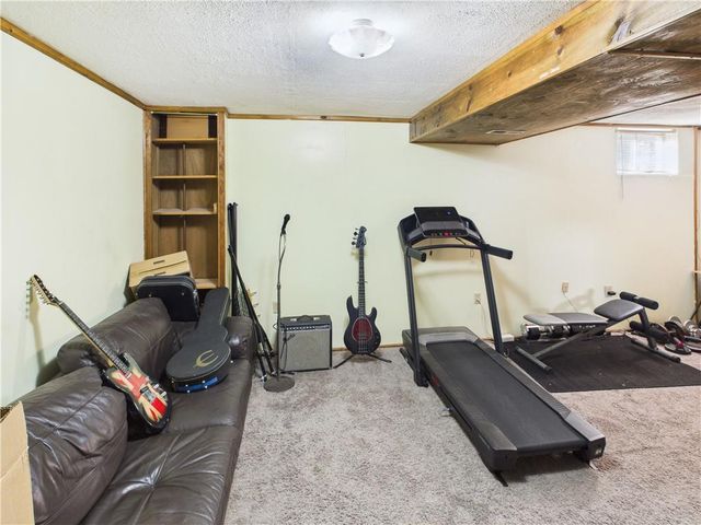 1009 Walnut Lane, Warrensburg, MO 64093