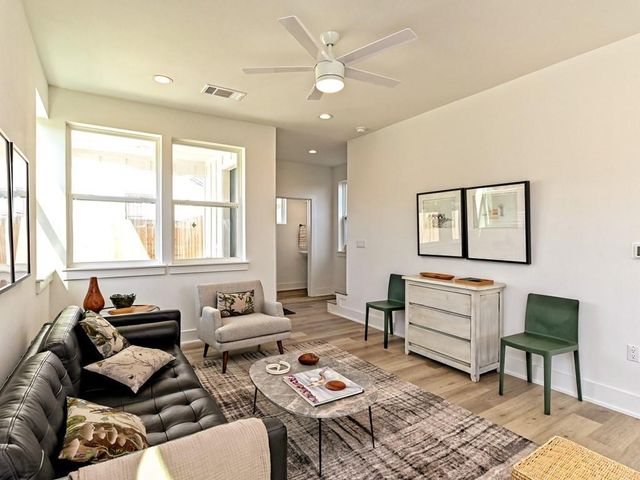 1116 Atkinson RD, Austin, TX 78752