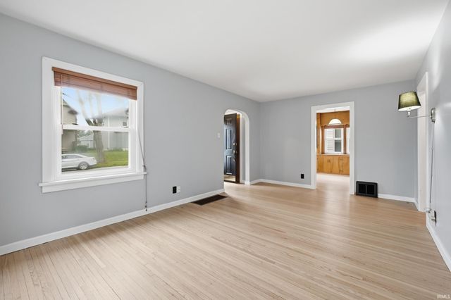 713 Greenlawn Avenue, Fort Wayne, IN 46808