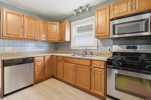 713 Greenlawn Avenue, Fort Wayne, IN 46808