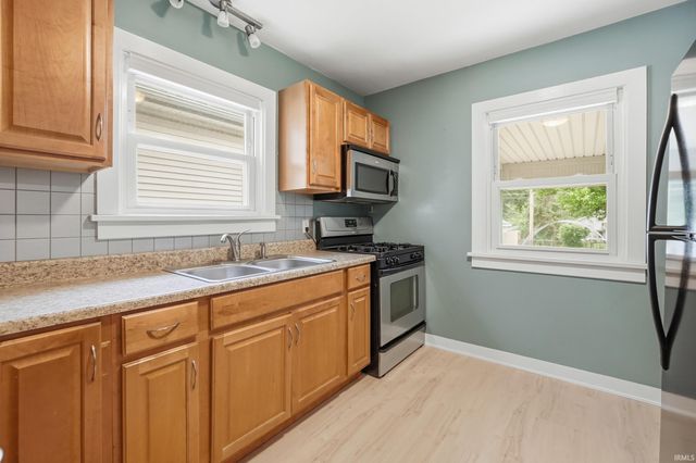 713 Greenlawn Avenue, Fort Wayne, IN 46808