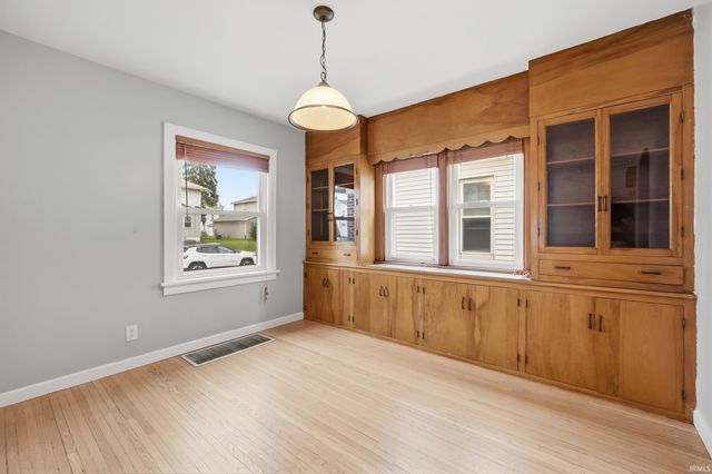 713 Greenlawn Avenue, Fort Wayne, IN 46808