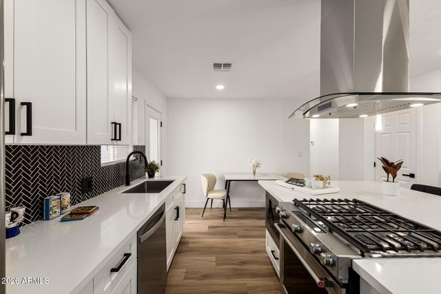 3001 N 21ST Avenue, Phoenix, AZ 85015