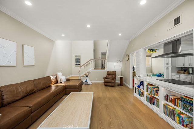 642 Colonial, Fullerton, CA 92835