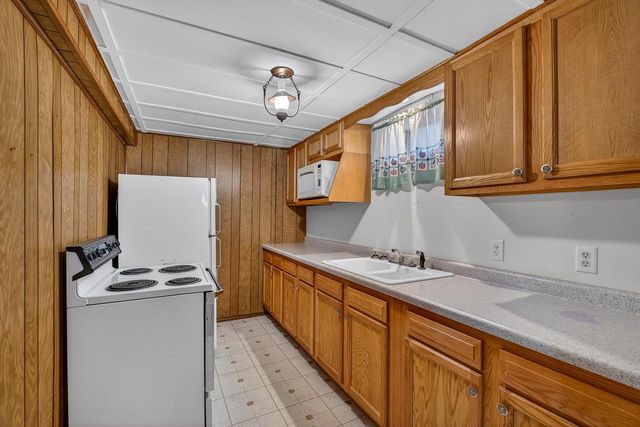 6387 Rimmel Court, Dane, WI 53529