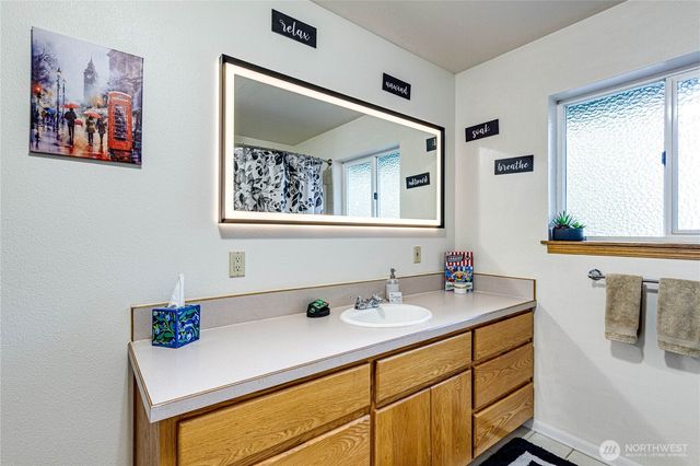 73 Ross Lane, Port Angeles, WA 98363