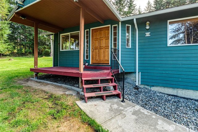 73 Ross Lane, Port Angeles, WA 98363