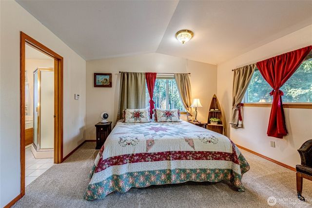 73 Ross Lane, Port Angeles, WA 98363