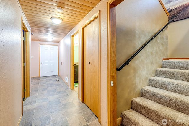 73 Ross Lane, Port Angeles, WA 98363