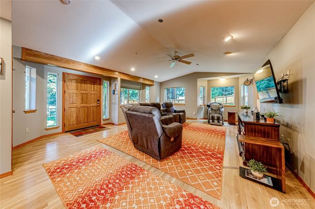 73 Ross Lane, Port Angeles, WA 98363