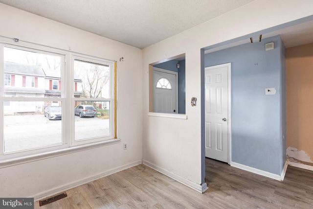 25 W PERPEN CT, Newark, DE 19702