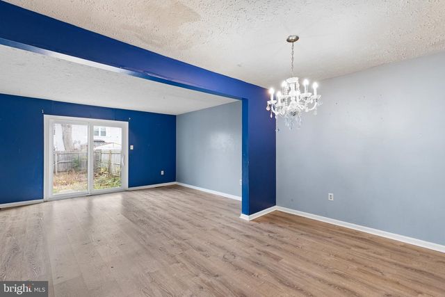 25 W PERPEN CT, Newark, DE 19702