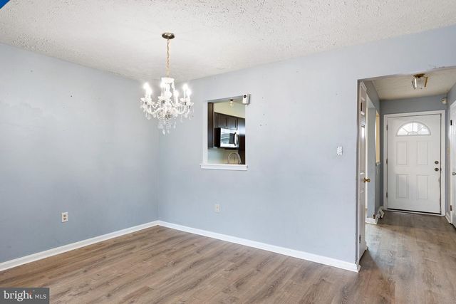 25 W PERPEN CT, Newark, DE 19702