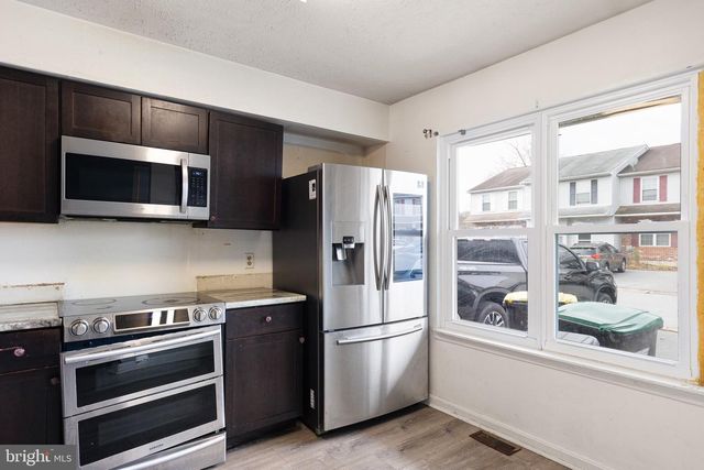 25 W PERPEN CT, Newark, DE 19702