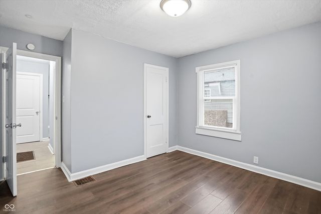 1035-1037 N Centennial Street, Indianapolis, IN 46222