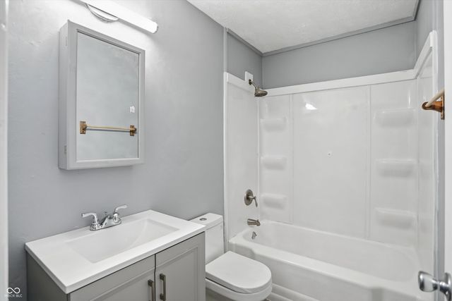 1035-1037 N Centennial Street, Indianapolis, IN 46222