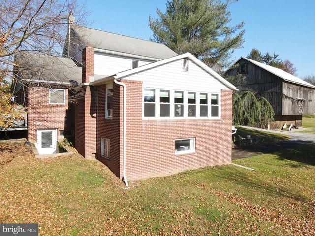 230 S HERTZLER RD, Elizabethtown, PA 17022