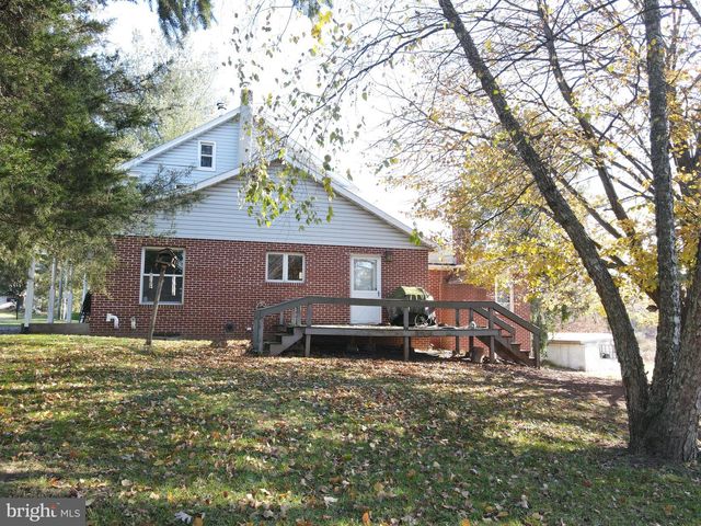 230 S HERTZLER RD, Elizabethtown, PA 17022