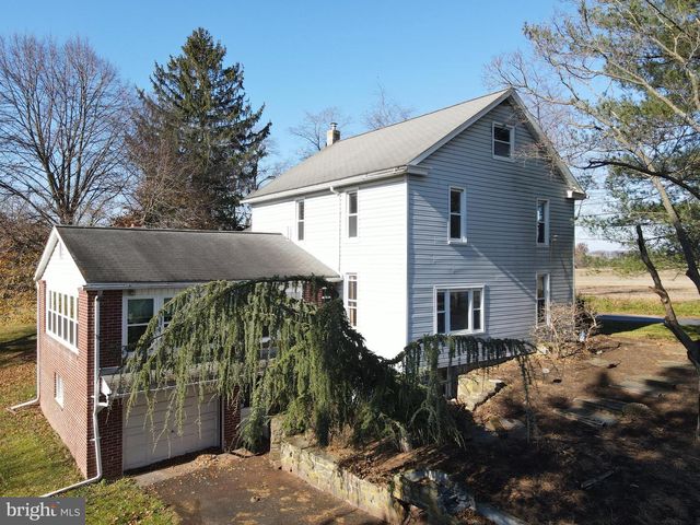 230 S HERTZLER RD, Elizabethtown, PA 17022