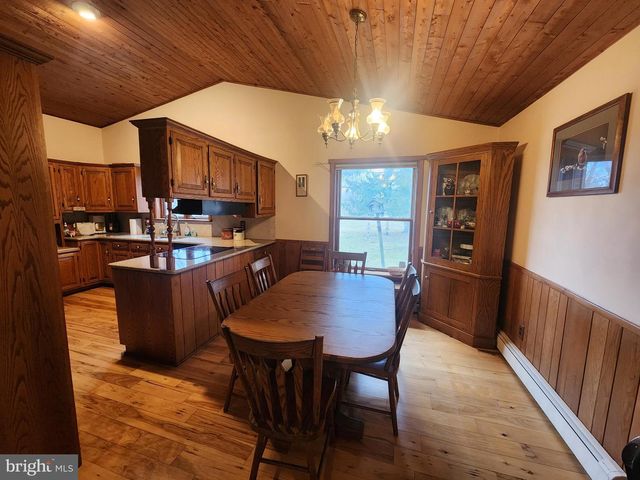 230 S HERTZLER RD, Elizabethtown, PA 17022