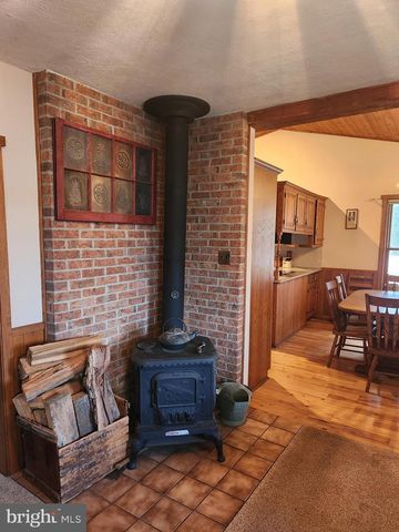 230 S HERTZLER RD, Elizabethtown, PA 17022