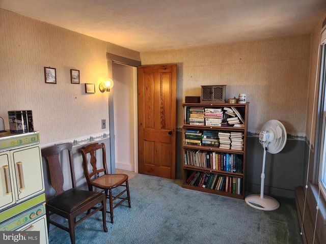 230 S HERTZLER RD, Elizabethtown, PA 17022