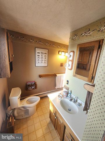 230 S HERTZLER RD, Elizabethtown, PA 17022