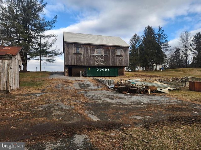 230 S HERTZLER RD, Elizabethtown, PA 17022