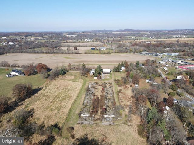 230 S HERTZLER RD, Elizabethtown, PA 17022