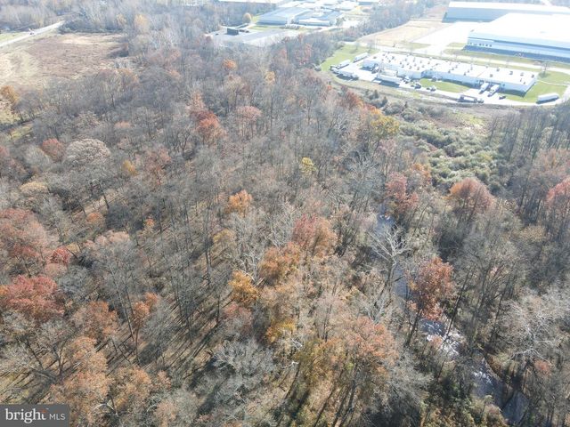 230 S HERTZLER RD, Elizabethtown, PA 17022