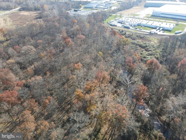 230 S HERTZLER RD, Elizabethtown, PA 17022