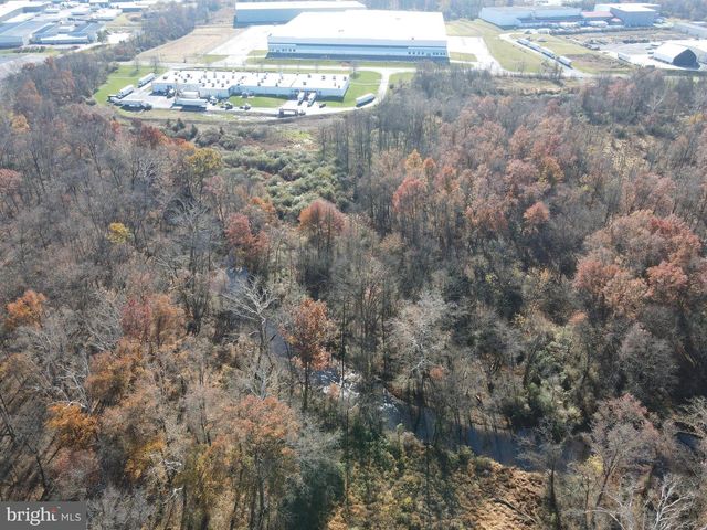 230 S HERTZLER RD, Elizabethtown, PA 17022