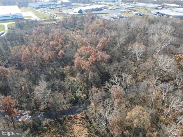 230 S HERTZLER RD, Elizabethtown, PA 17022