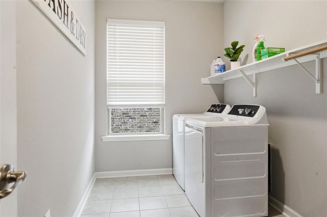 2404 Reserve Drive, Westlake, LA 70669