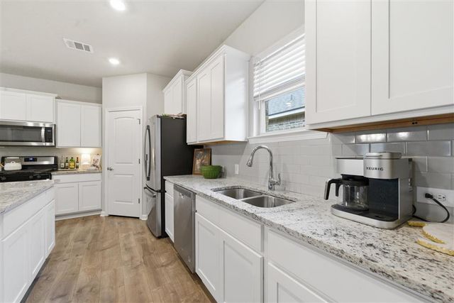 2404 Reserve Drive, Westlake, LA 70669