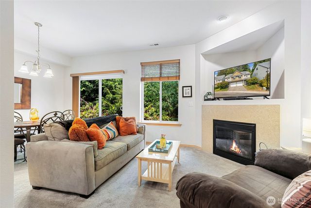 130 NE Miramar Circle, Bremerton, WA 98311