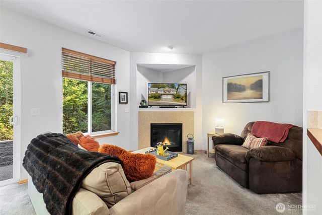 130 NE Miramar Circle, Bremerton, WA 98311