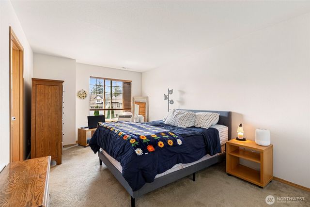 130 NE Miramar Circle, Bremerton, WA 98311