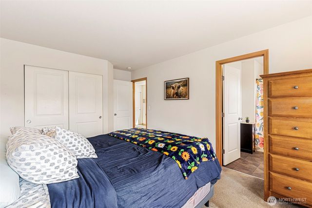 130 NE Miramar Circle, Bremerton, WA 98311